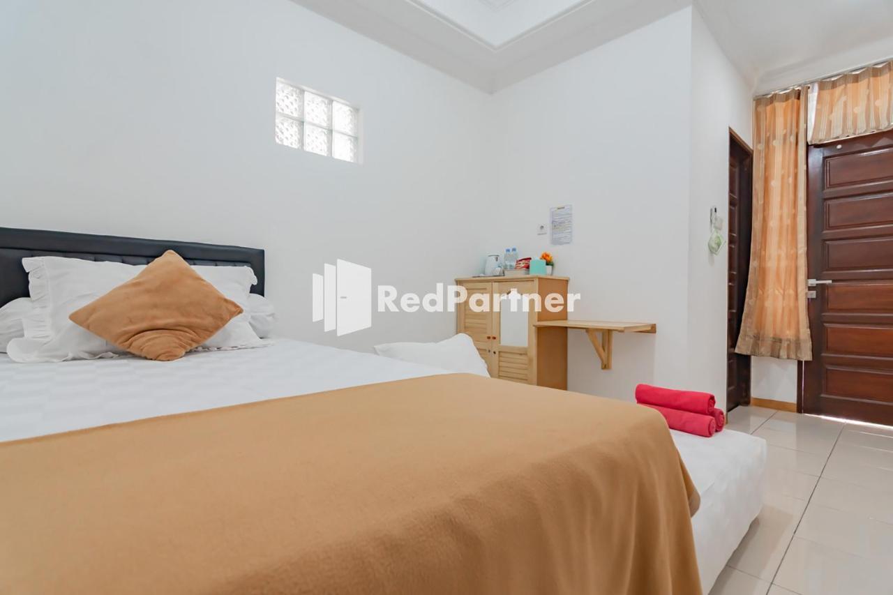 Langkar Guest House Syariah Mitra Reddoorz Samarinda Dış mekan fotoğraf
