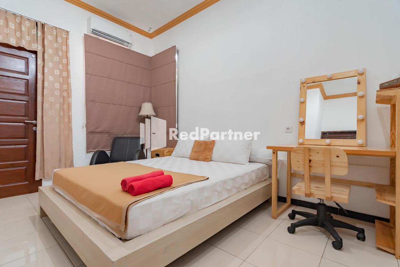 Langkar Guest House Syariah Mitra Reddoorz Samarinda Dış mekan fotoğraf
