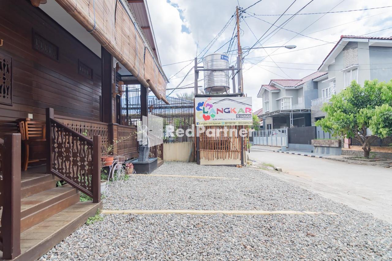 Langkar Guest House Syariah Mitra Reddoorz Samarinda Dış mekan fotoğraf