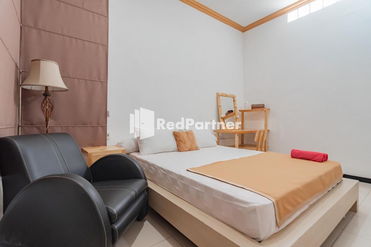 Langkar Guest House Syariah Mitra Reddoorz Samarinda Dış mekan fotoğraf