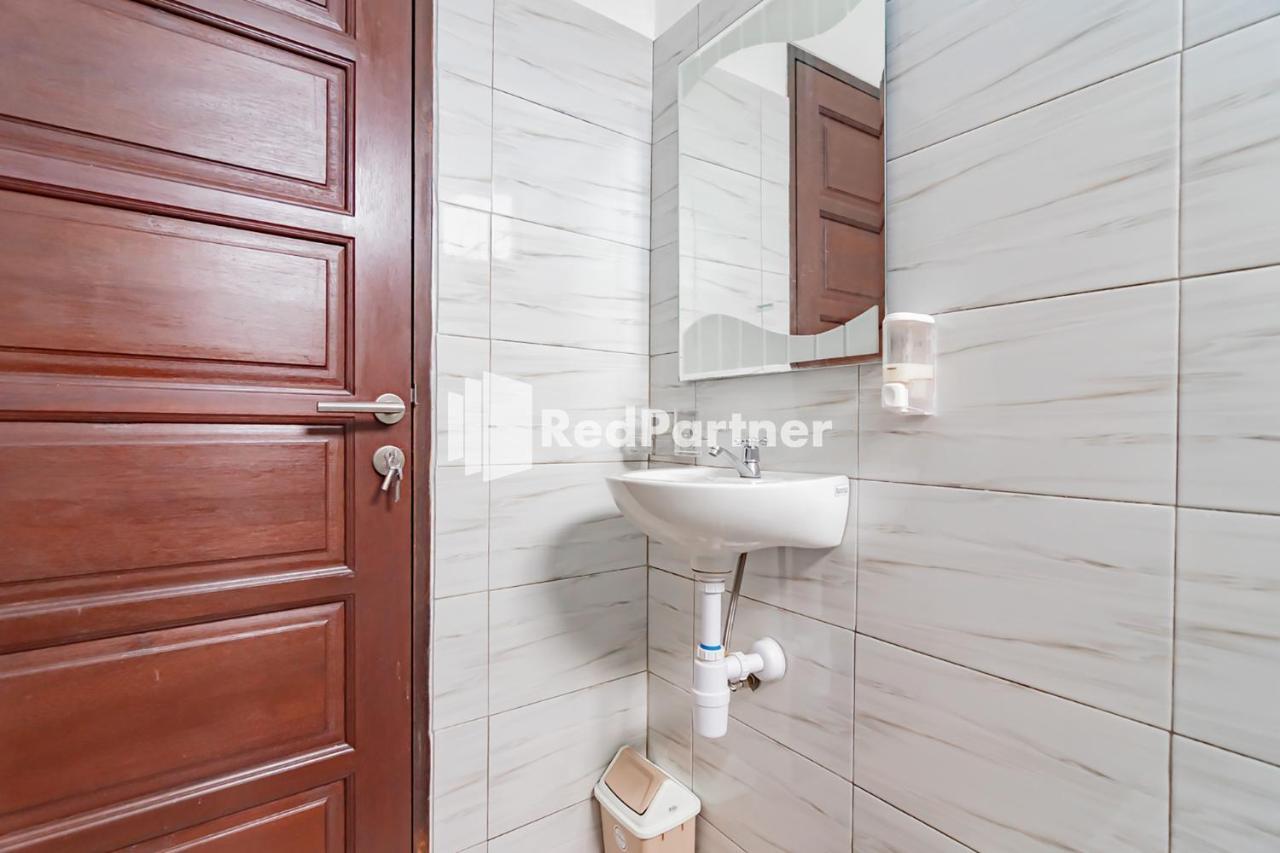 Langkar Guest House Syariah Mitra Reddoorz Samarinda Dış mekan fotoğraf