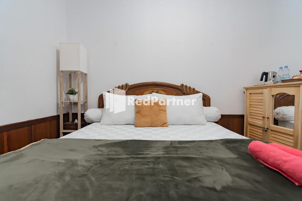 Langkar Guest House Syariah Mitra Reddoorz Samarinda Dış mekan fotoğraf