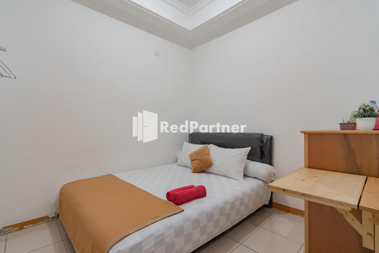 Langkar Guest House Syariah Mitra Reddoorz Samarinda Dış mekan fotoğraf